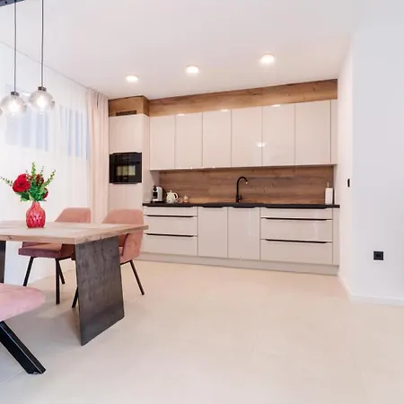 Premium Sea View Apartmán *